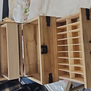 Wooden Essential Oil Storage Box with Metal Hinges